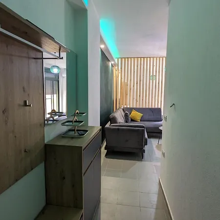 Bjorn's Cosy Apartamento Durrës